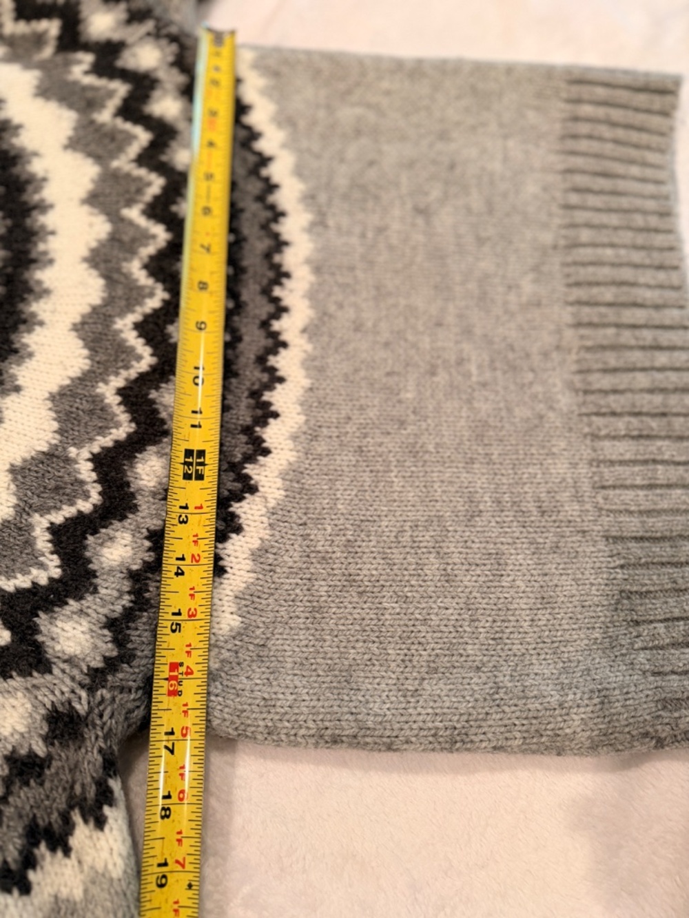 Banana Republic Fair Isle Wool Blend Gray Patterned Women's Sweater XS - Picture 3 of 7